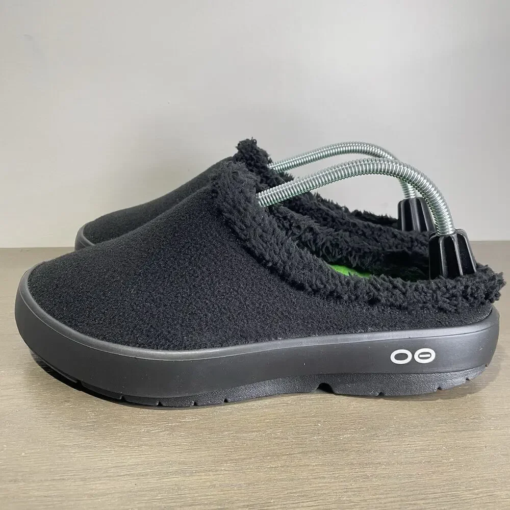 Oofos Mens 9.5 Slides NEW OOCozee Black Sherpa Lined Recovery Shoes Slip On Fur